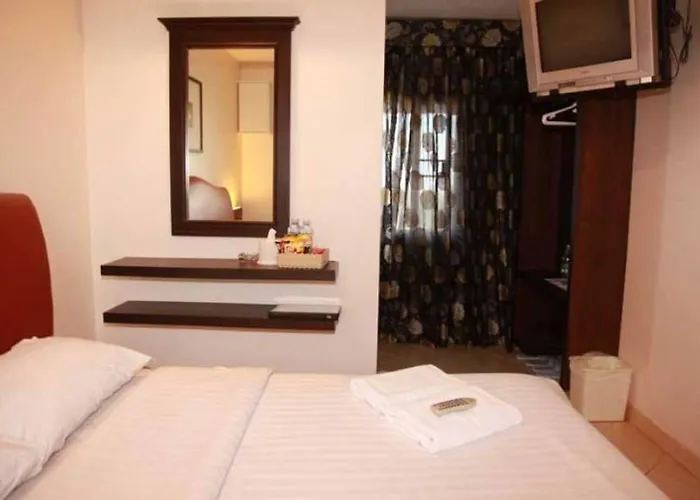 Synsiri 5 Navamin 96 * Bangkok